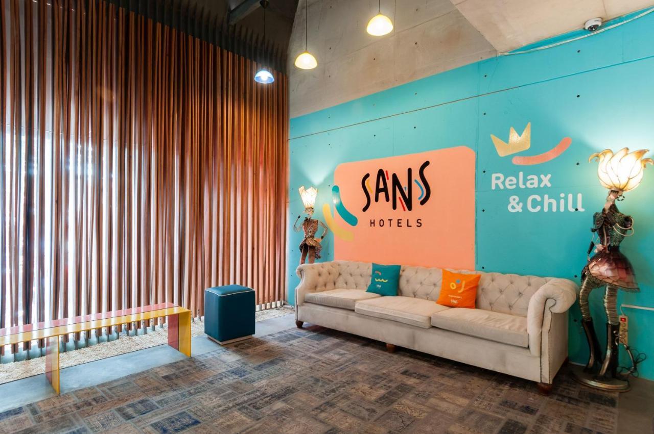 Sans Hotel Finest 棉兰 外观 照片